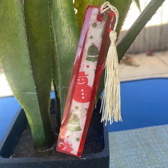 XMAS Handmade Festive Holiday Bookmark medium red with white Strip - Picture 6 of 8
